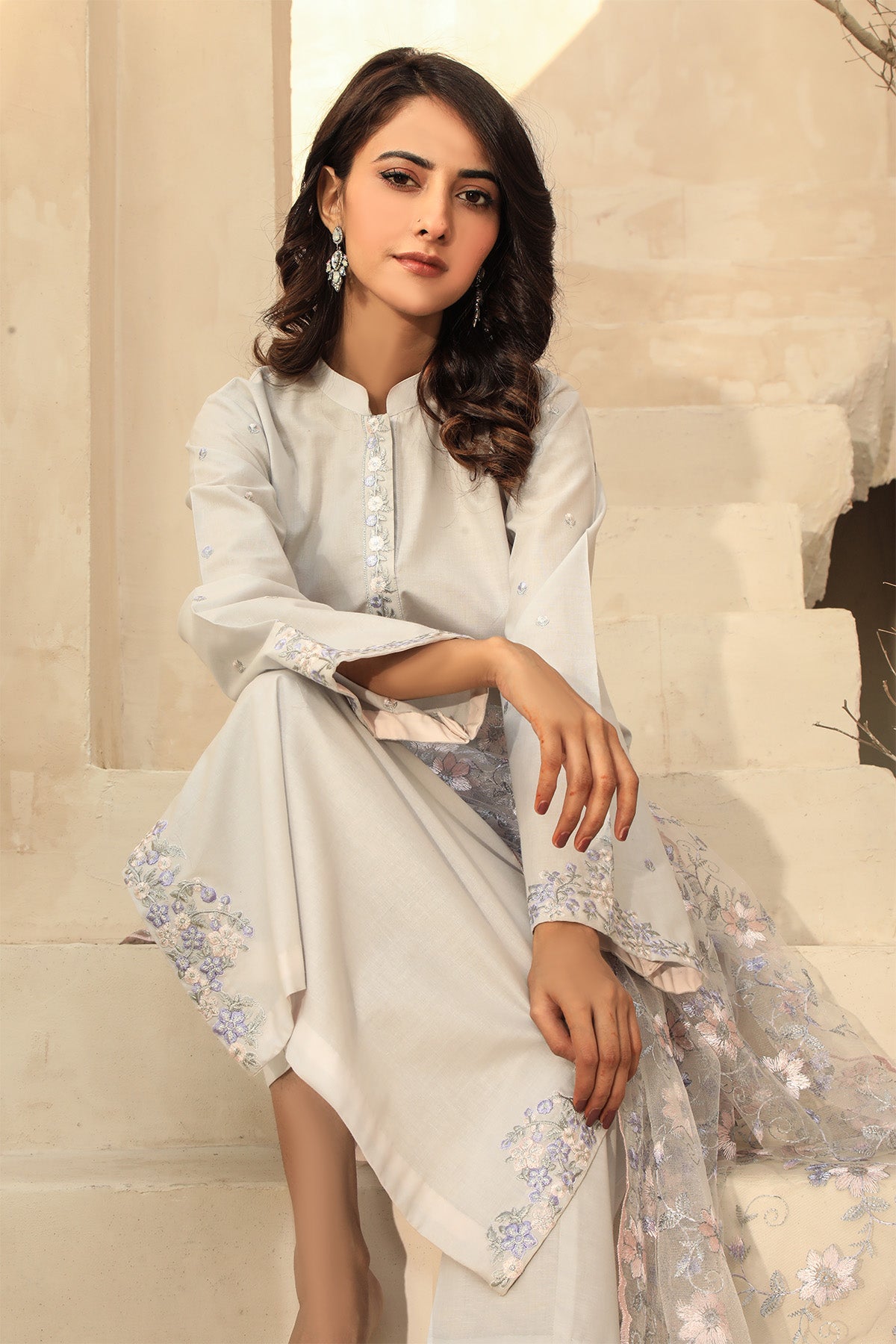 Elegant - 3 piece Unstitched Embroidered Lawn Suit