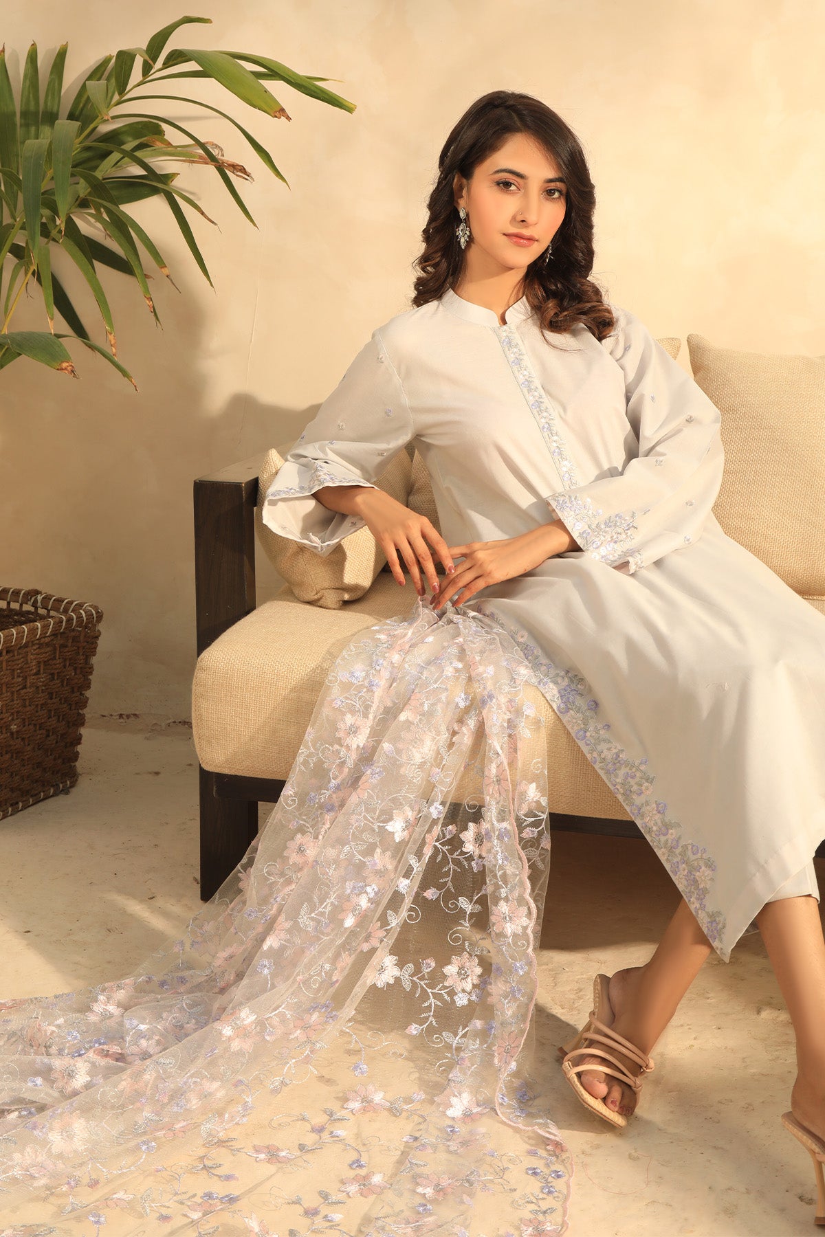 Elegant - 3 piece Unstitched Embroidered Lawn Suit